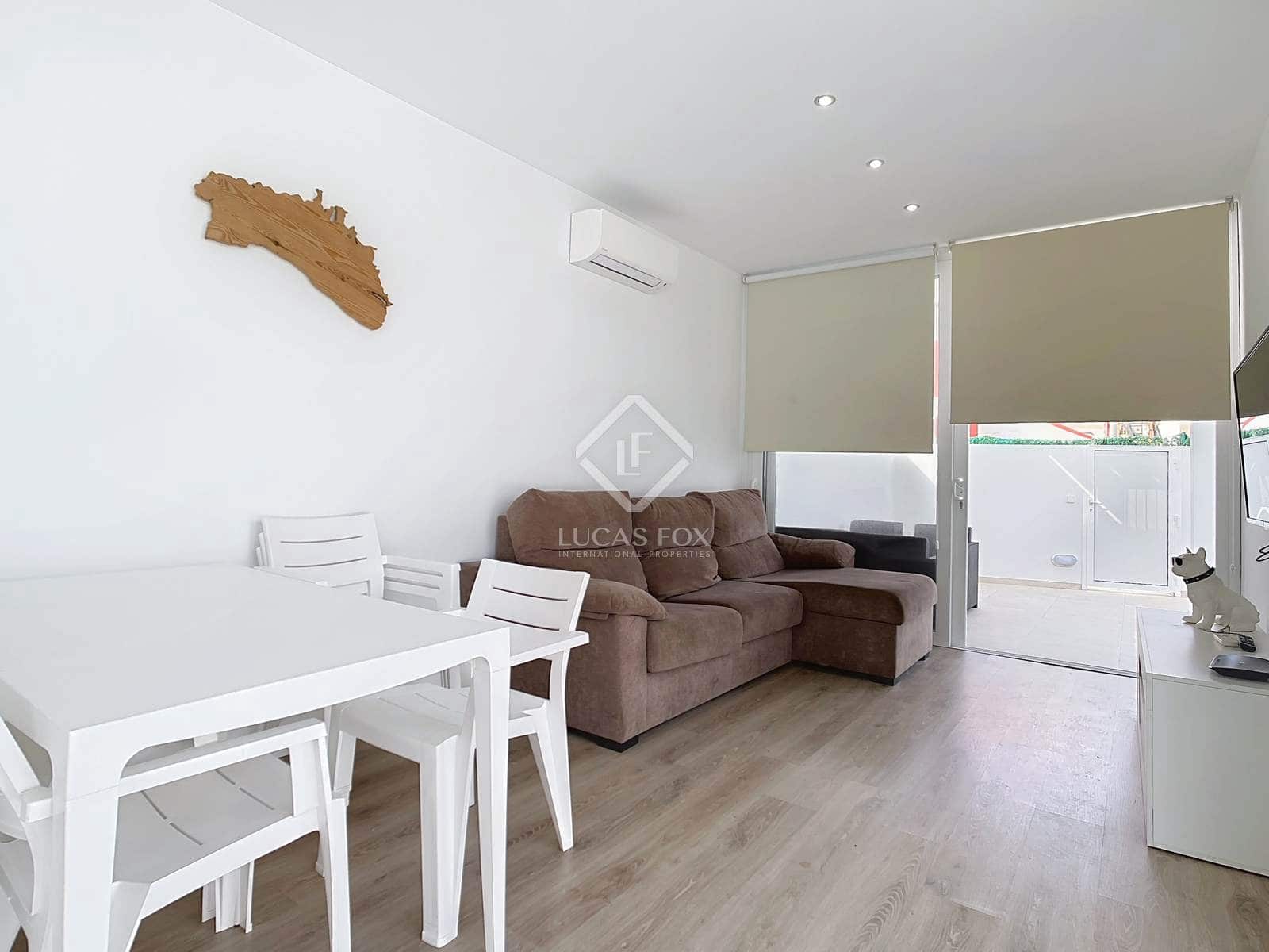 2 soveværelse Villa til salg i Ciutadella de Menorca med swimmingpool - € 475.000 (Ref: 8845870)