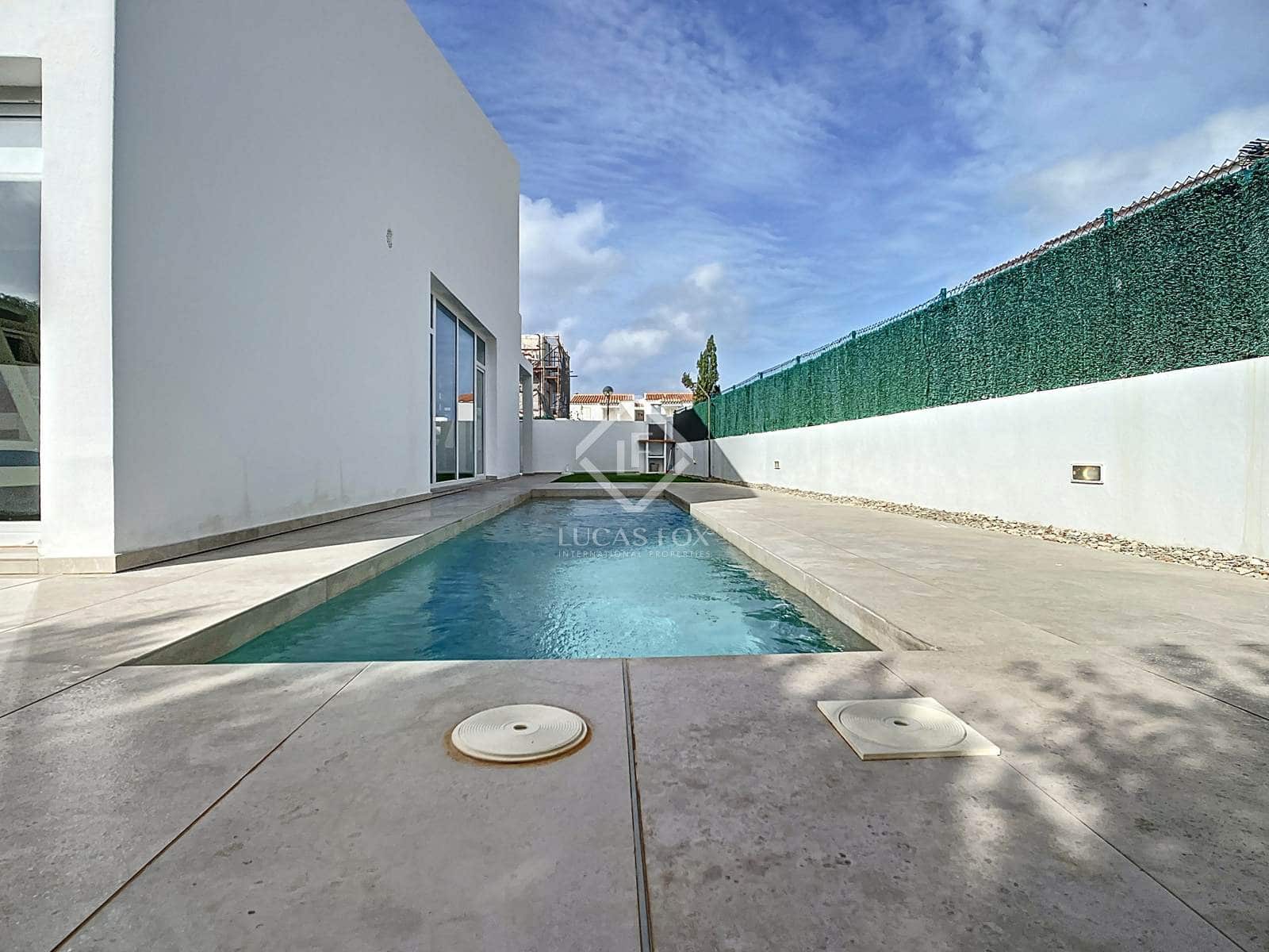 2 soveværelse Villa til salg i Ciutadella de Menorca med swimmingpool - € 475.000 (Ref: 8845870)