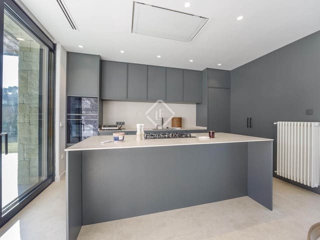 4 slaapkamer Villa te koop in L'Eliana met zwembad garage - € 1.590.000 (Ref: 8845871)