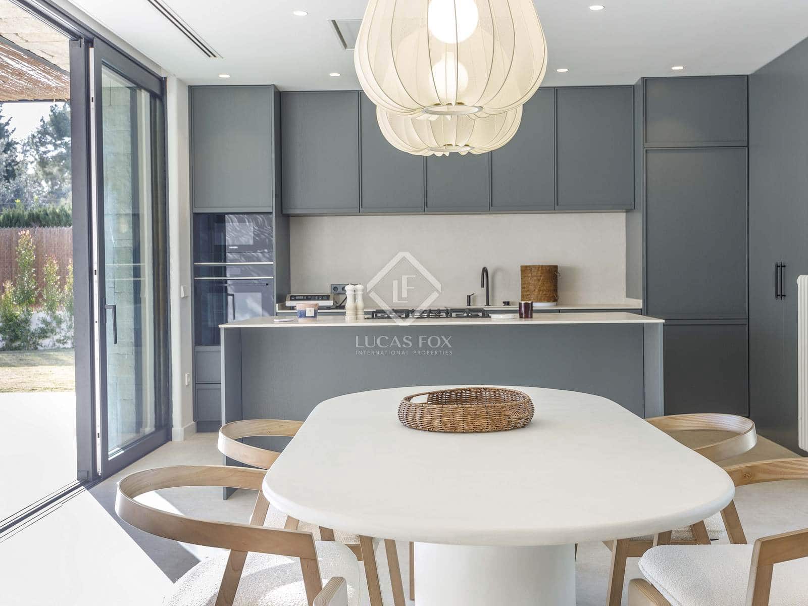 4 slaapkamer Villa te koop in L'Eliana met zwembad garage - € 1.590.000 (Ref: 8845871)