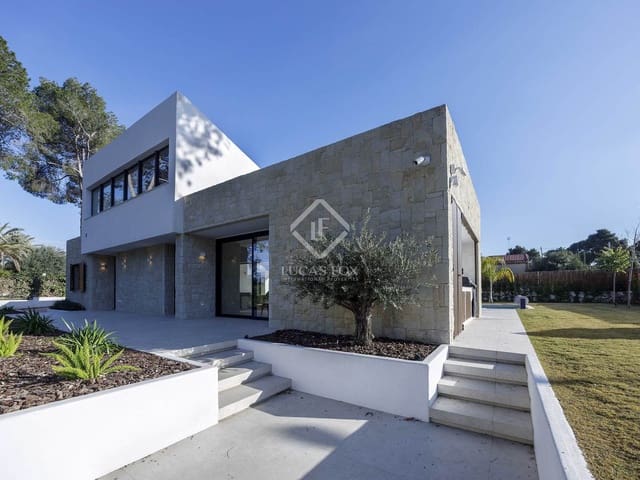4 soverom Villa til salgs i L'Eliana med svømmebasseng garasje - € 1 590 000 (Ref: 8845871)
