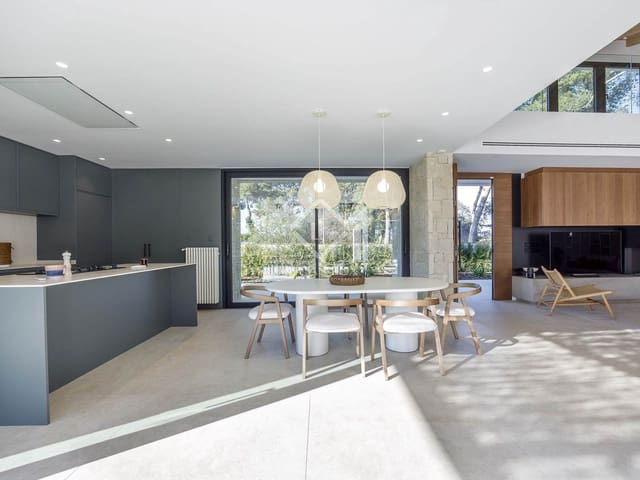 4 slaapkamer Villa te koop in L'Eliana met zwembad garage - € 1.590.000 (Ref: 8845871)