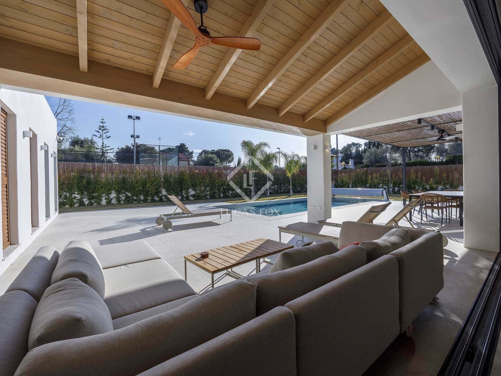 4 slaapkamer Villa te koop in L'Eliana met zwembad garage - € 1.590.000 (Ref: 8845871)