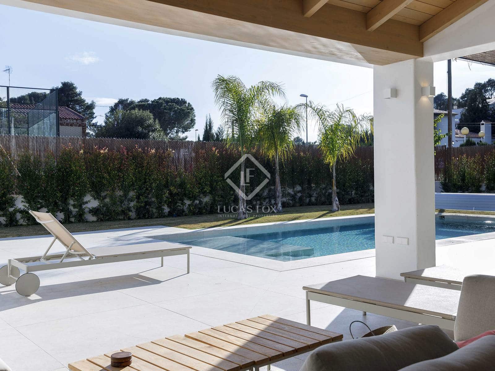 4 slaapkamer Villa te koop in L'Eliana met zwembad garage - € 1.590.000 (Ref: 8845871)