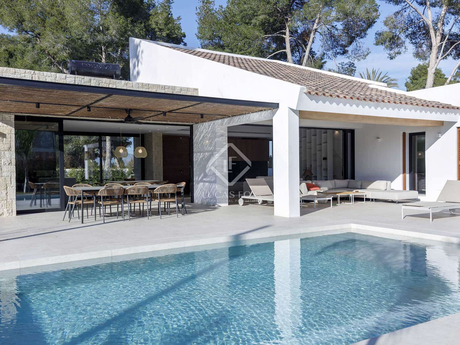 4 slaapkamer Villa te koop in L'Eliana met zwembad garage - € 1.590.000 (Ref: 8845871)