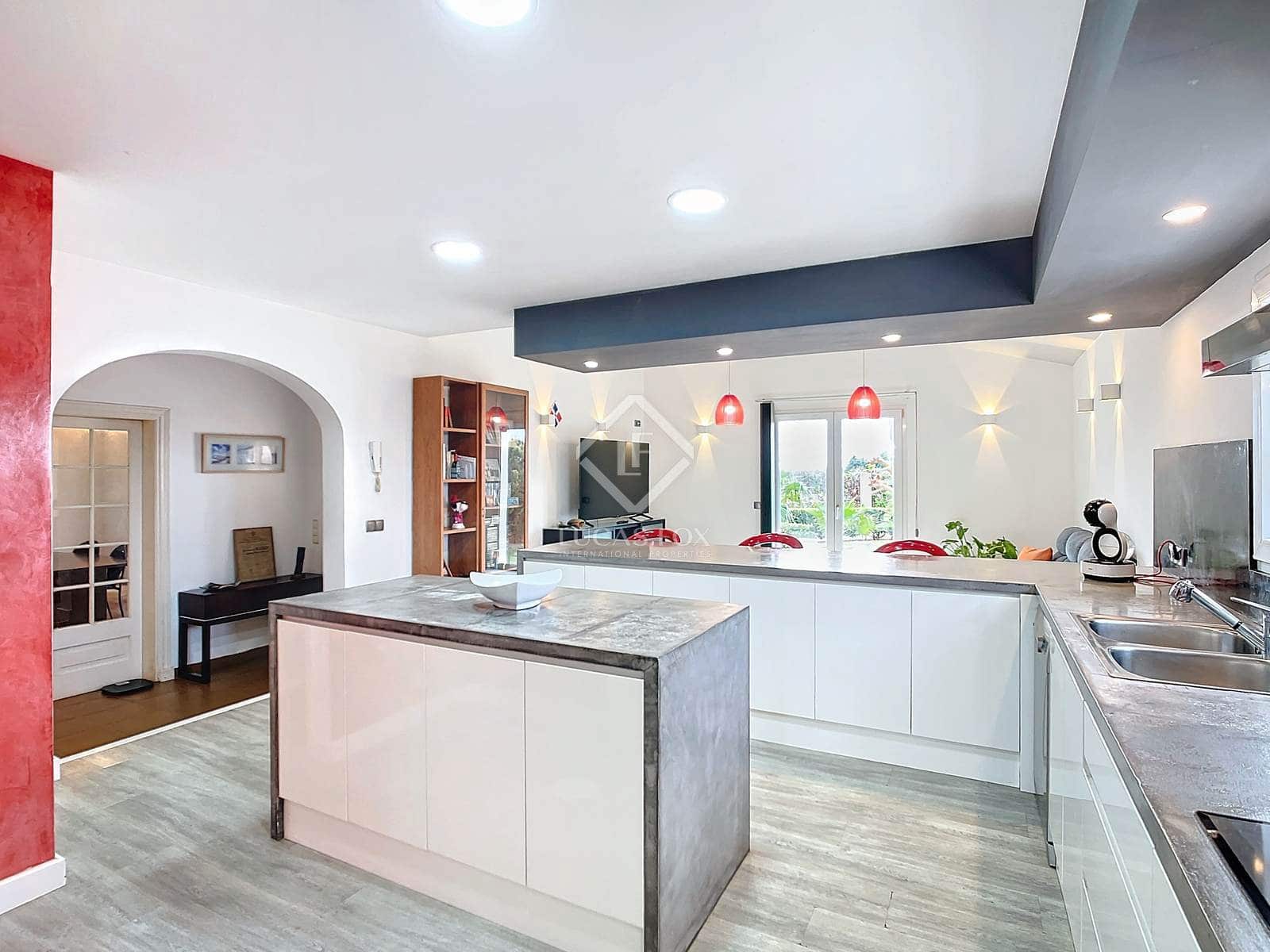 4 soveværelse Finca/Landehus til salg i Ciutadella de Menorca med garage - € 750.000 (Ref: 8848179)