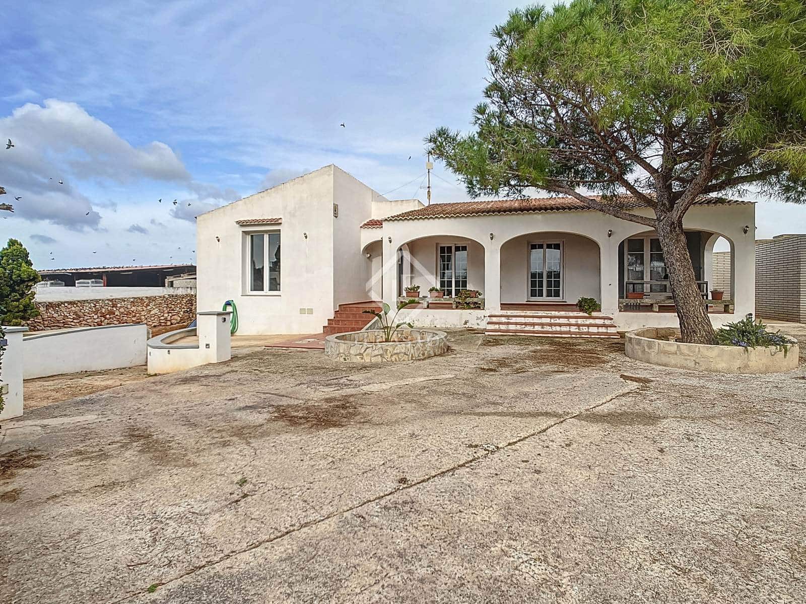 4 soveværelse Finca/Landehus til salg i Ciutadella de Menorca med garage - € 750.000 (Ref: 8848179)
