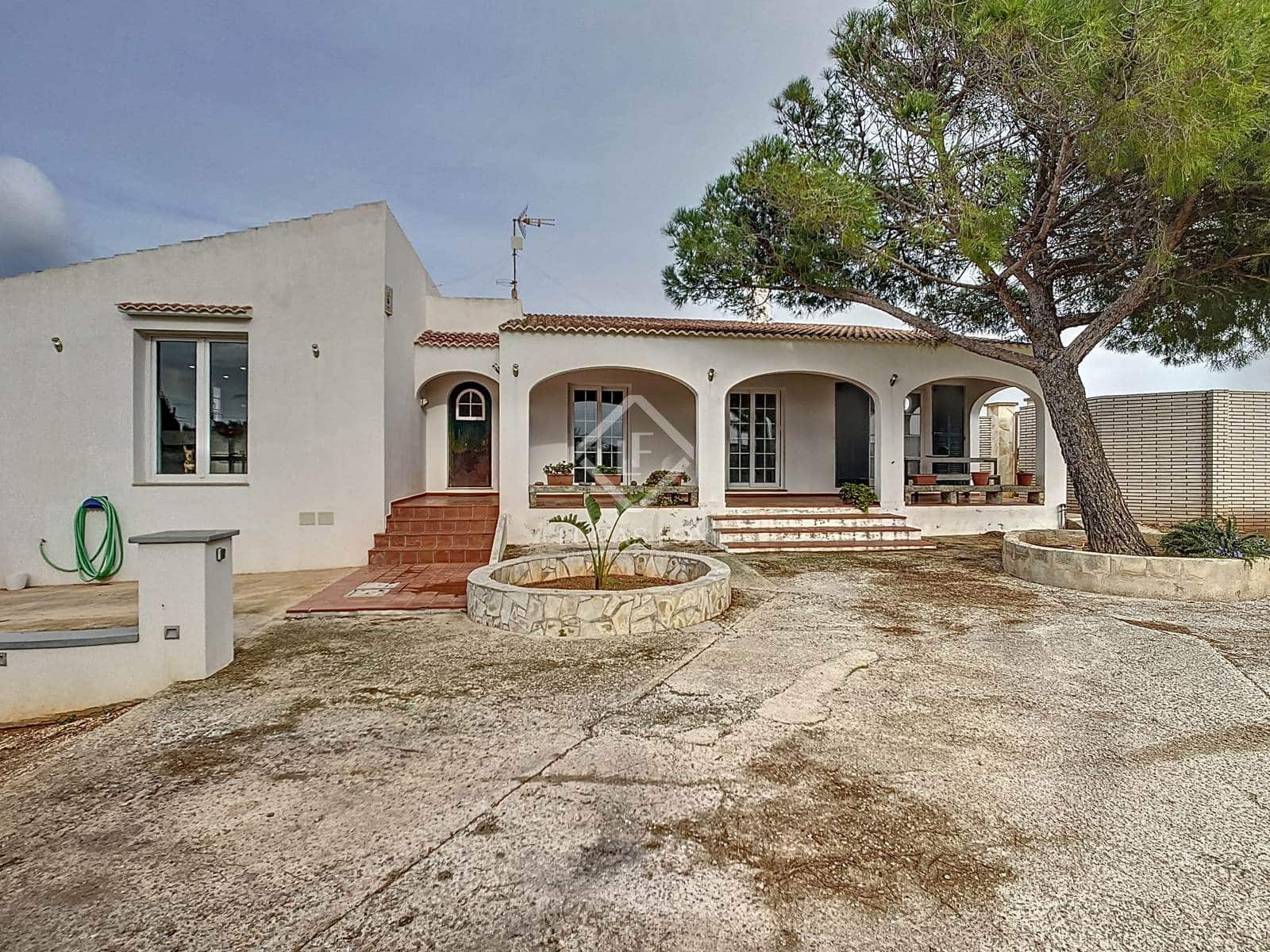 4 soveværelse Finca/Landehus til salg i Ciutadella de Menorca med garage - € 750.000 (Ref: 8848179)