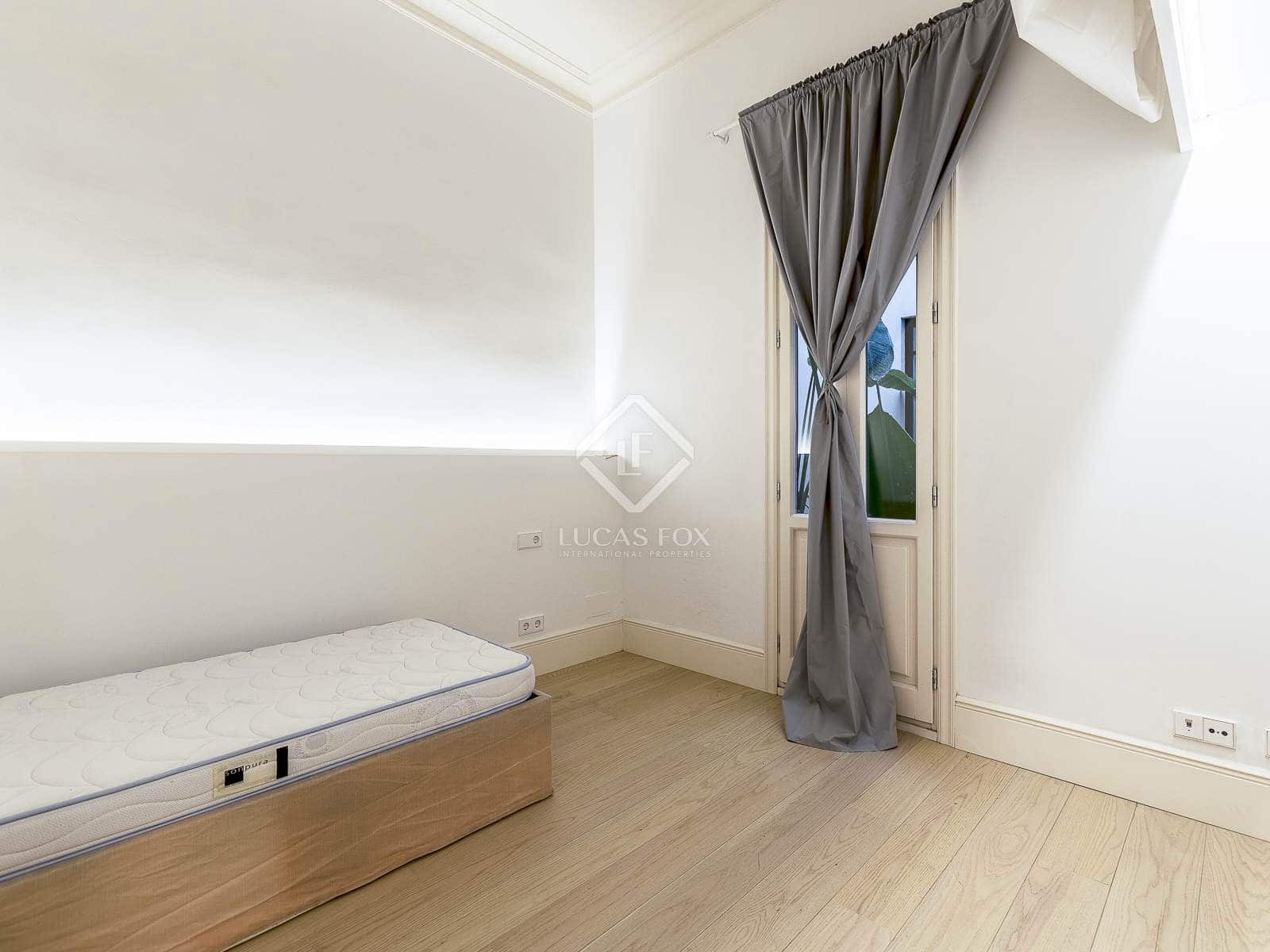 4 slaapkamer Appartement te koop in Barcelona stad - € 1.490.000 (Ref: 8848180)