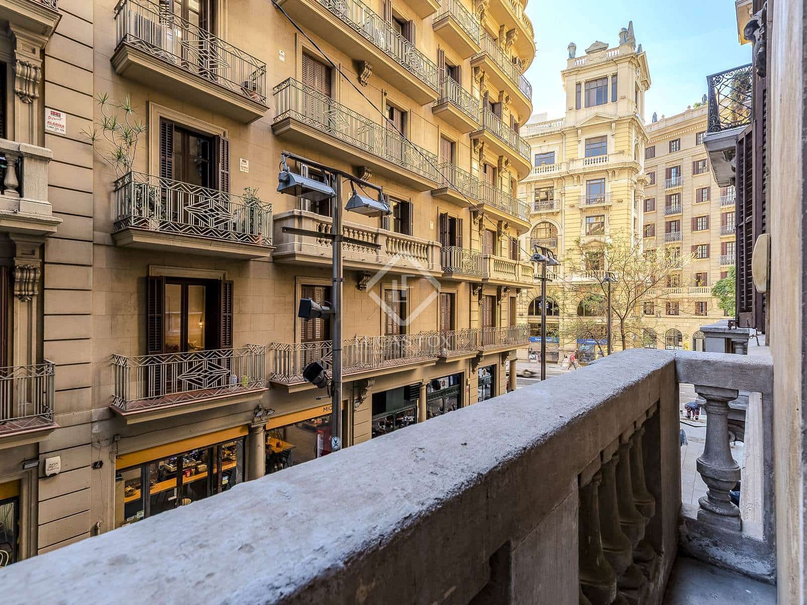 4 slaapkamer Appartement te koop in Barcelona stad - € 1.490.000 (Ref: 8848180)