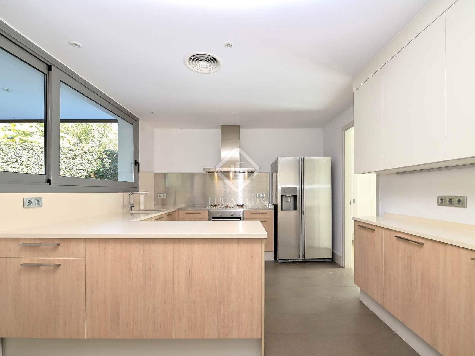 5 soveværelse Villa til salg i Santa Cristina d'Aro med swimmingpool garage - € 1.430.000 (Ref: 8850056)