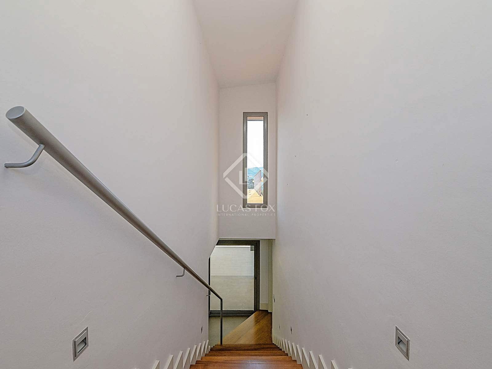 5 soveværelse Villa til salg i Santa Cristina d'Aro med swimmingpool garage - € 1.430.000 (Ref: 8850056)