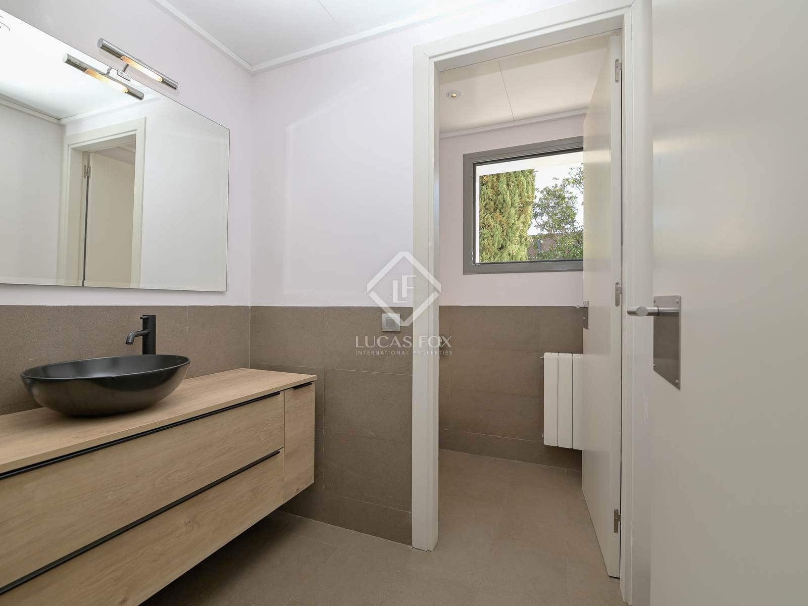 5 soveværelse Villa til salg i Santa Cristina d'Aro med swimmingpool garage - € 1.430.000 (Ref: 8850056)