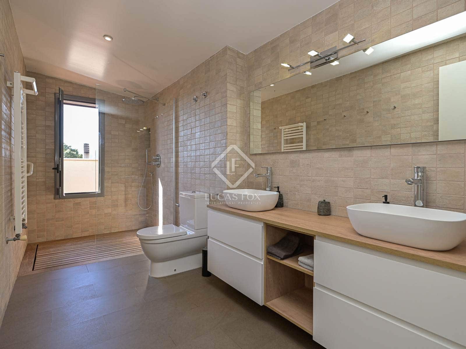 5 soveværelse Villa til salg i Santa Cristina d'Aro med swimmingpool garage - € 1.430.000 (Ref: 8850056)