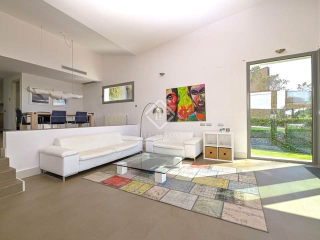 5 chambre Villa/Maison à vendre à Santa Cristina d'Aro avec piscine garage - 1 430 000 € (Ref: 8850056)