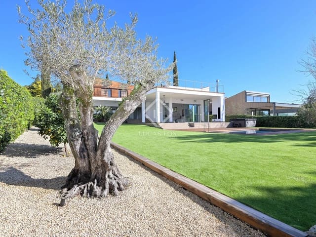 5 chambre Villa/Maison à vendre à Santa Cristina d'Aro avec piscine garage - 1 430 000 € (Ref: 8850056)