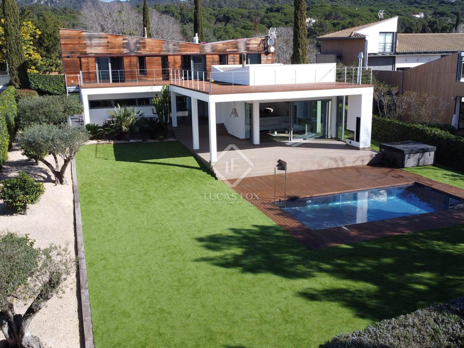 5 soveværelse Villa til salg i Santa Cristina d'Aro med swimmingpool garage - € 1.430.000 (Ref: 8850056)