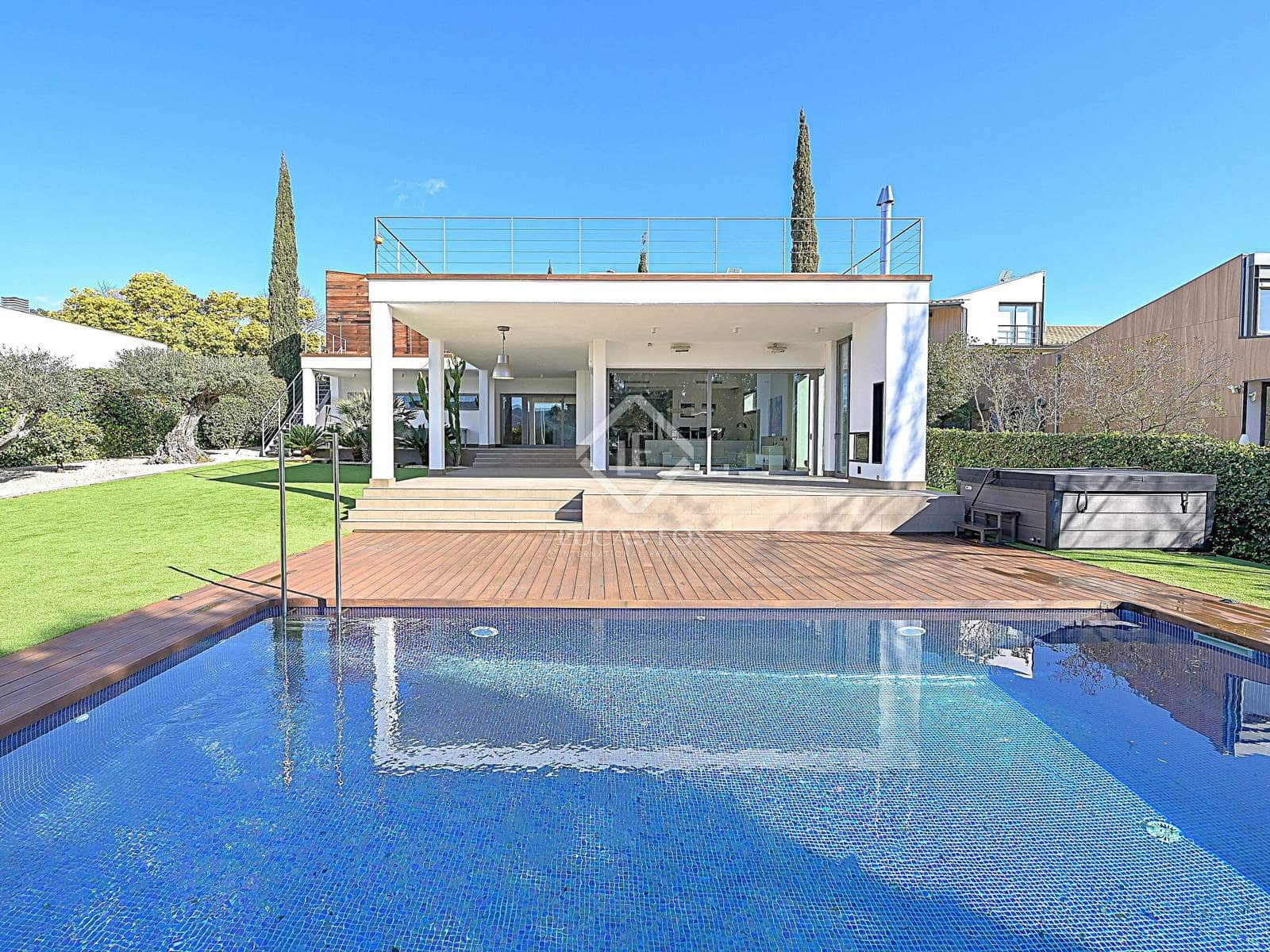 5 soveværelse Villa til salg i Santa Cristina d'Aro med swimmingpool garage - € 1.430.000 (Ref: 8850056)