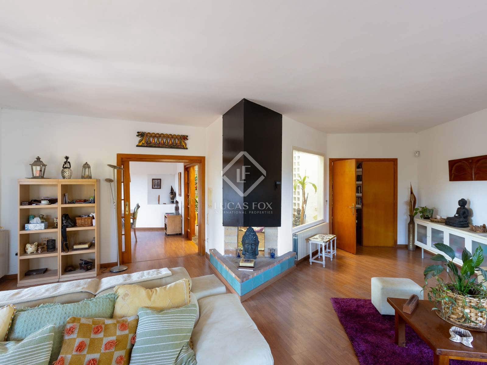 5 soveværelse Villa til salg i Cabrils med swimmingpool garage - € 710.000 (Ref: 8850382)