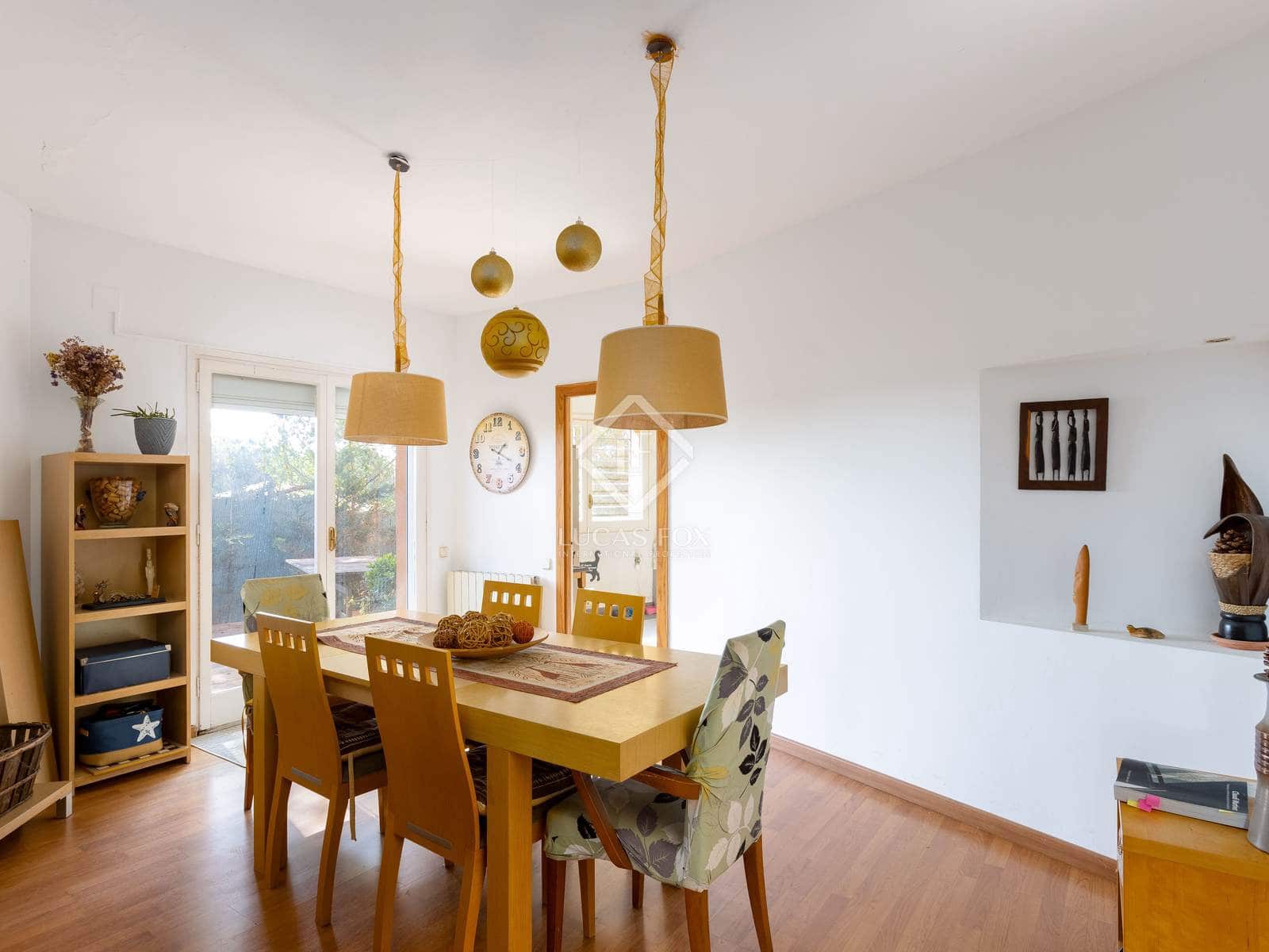 5 soveværelse Villa til salg i Cabrils med swimmingpool garage - € 710.000 (Ref: 8850382)