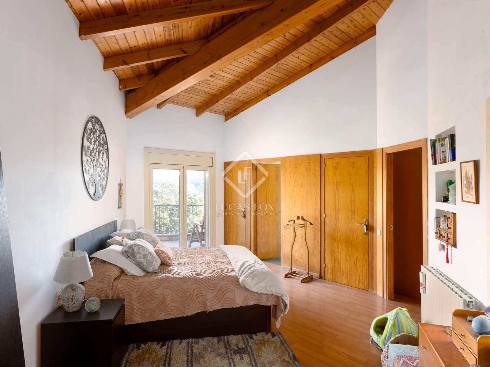 5 soveværelse Villa til salg i Cabrils med swimmingpool garage - € 710.000 (Ref: 8850382)