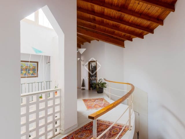 5 sovrum Villa till salu i Cabrils med pool garage - 710 000 € (Ref: 8850382)