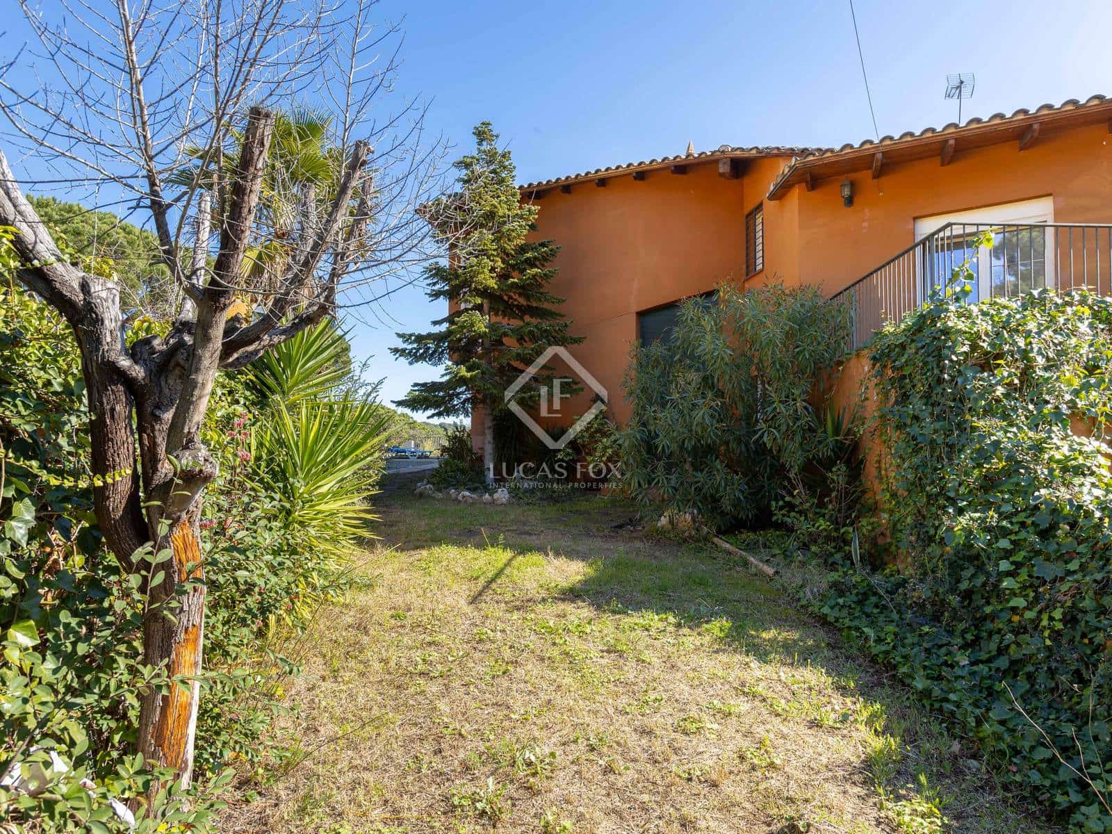 5 soveværelse Villa til salg i Cabrils med swimmingpool garage - € 710.000 (Ref: 8850382)