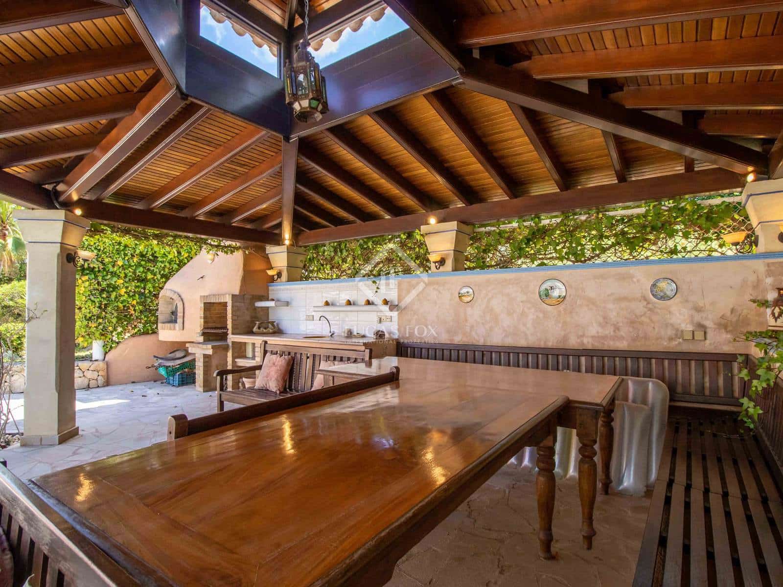 5 soverom Villa til salgs i Nuestra Senora de Jesus med svømmebasseng garasje - € 3 960 000 (Ref: 8850674)