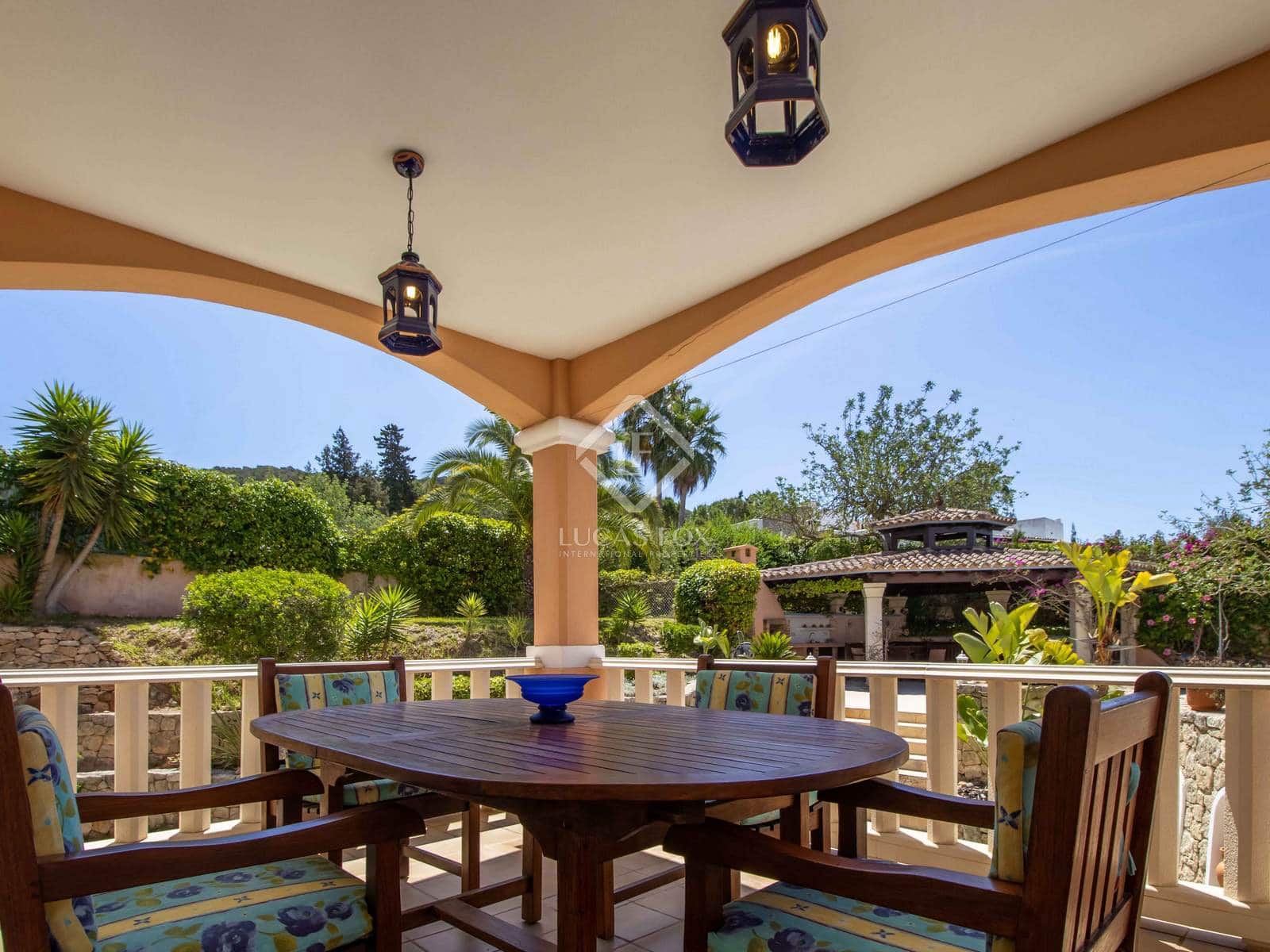 5 soverom Villa til salgs i Nuestra Senora de Jesus med svømmebasseng garasje - € 3 960 000 (Ref: 8850674)