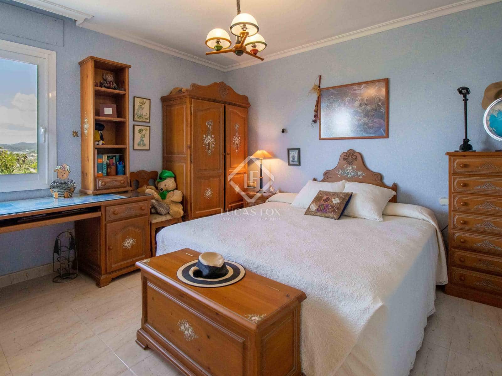 5 soverom Villa til salgs i Nuestra Senora de Jesus med svømmebasseng garasje - € 3 960 000 (Ref: 8850674)