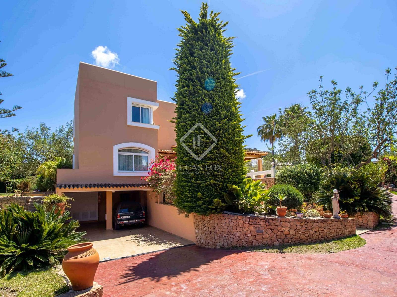 5 soverom Villa til salgs i Nuestra Senora de Jesus med svømmebasseng garasje - € 3 960 000 (Ref: 8850674)