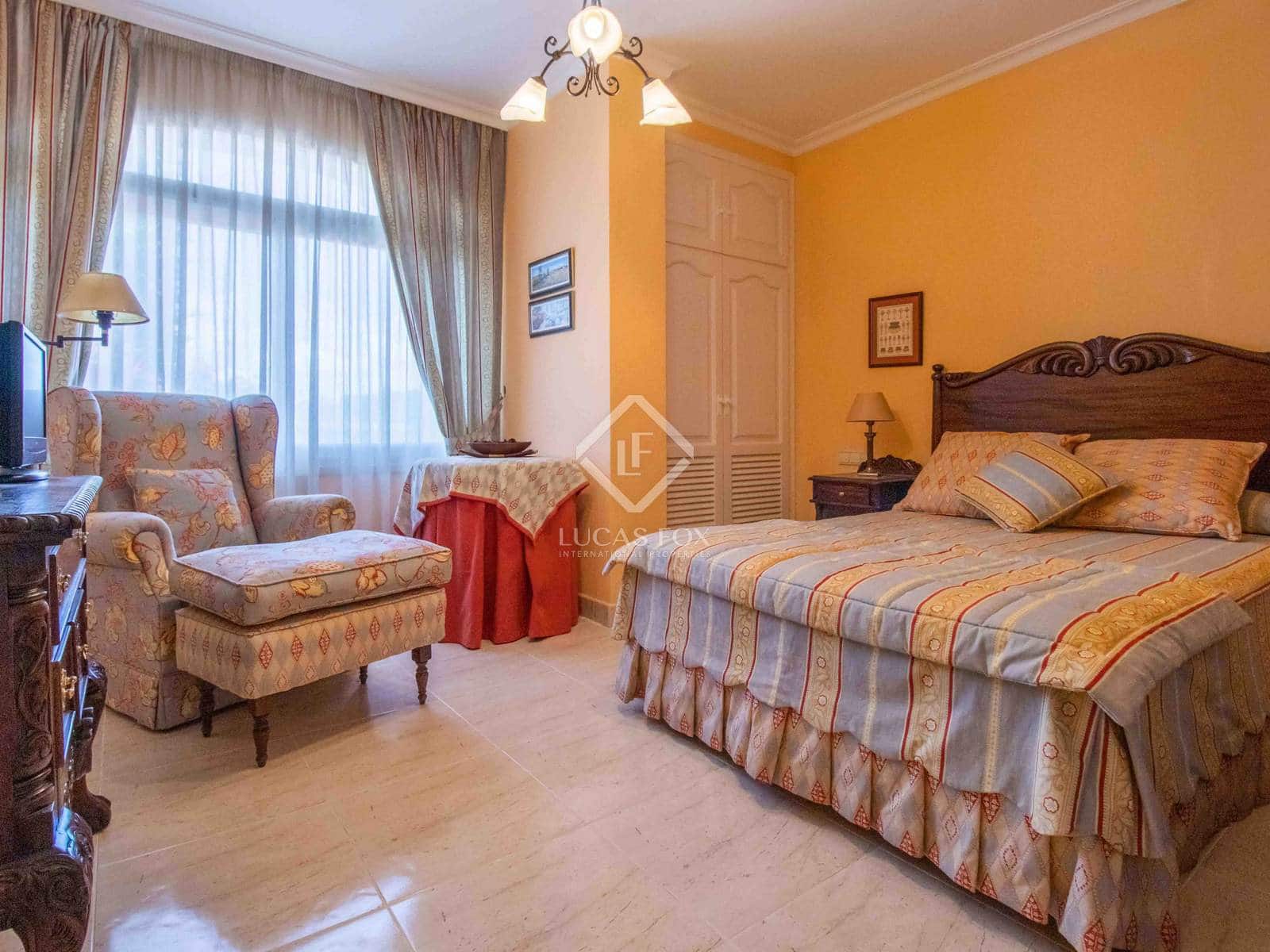 5 soverom Villa til salgs i Nuestra Senora de Jesus med svømmebasseng garasje - € 3 960 000 (Ref: 8850674)