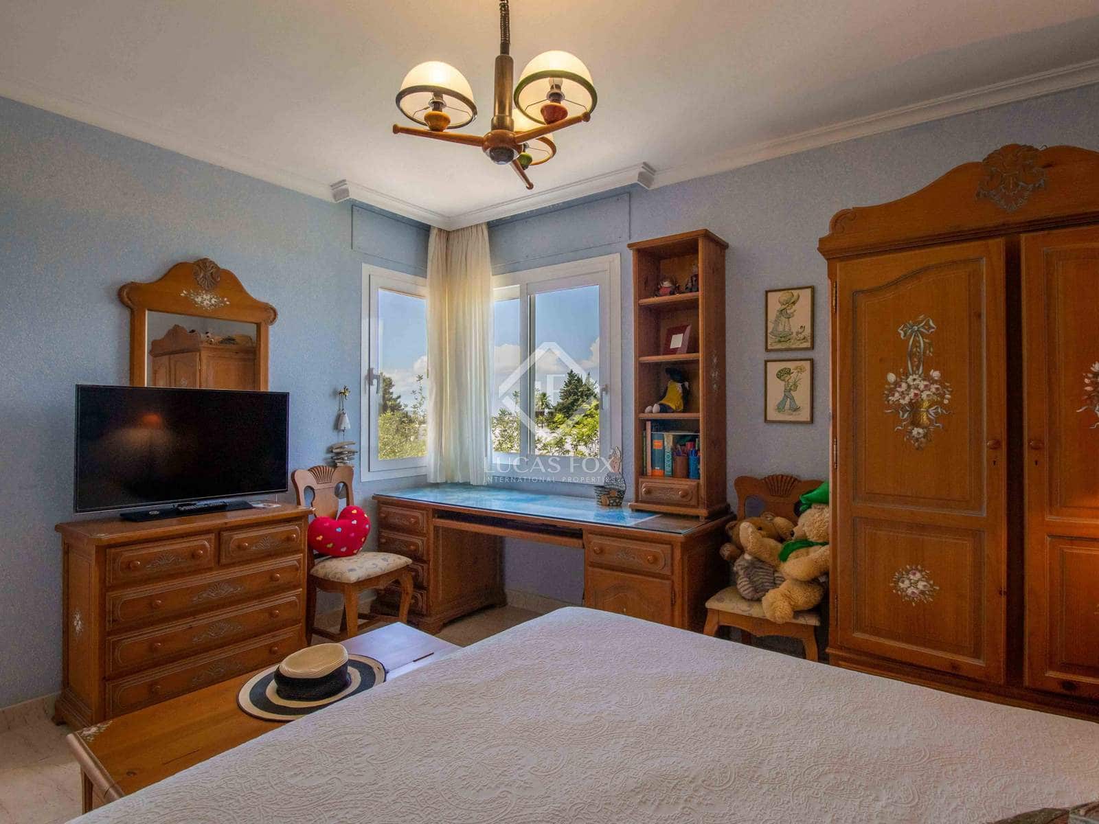 5 soverom Villa til salgs i Nuestra Senora de Jesus med svømmebasseng garasje - € 3 960 000 (Ref: 8850674)