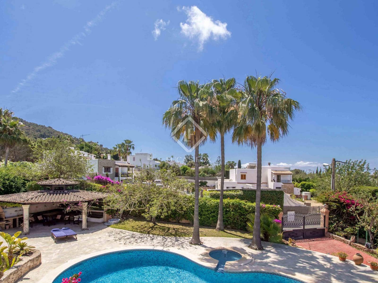 5 soverom Villa til salgs i Nuestra Senora de Jesus med svømmebasseng garasje - € 3 960 000 (Ref: 8850674)