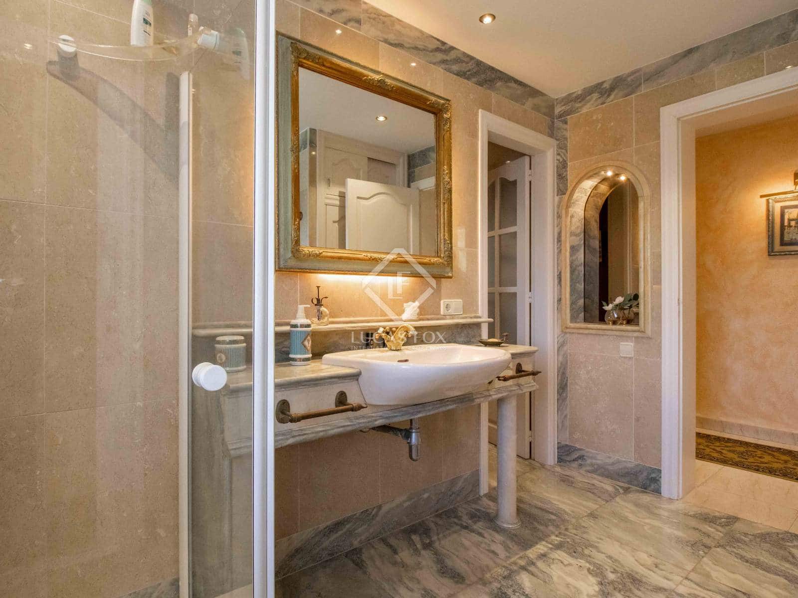 5 soverom Villa til salgs i Nuestra Senora de Jesus med svømmebasseng garasje - € 3 960 000 (Ref: 8850674)