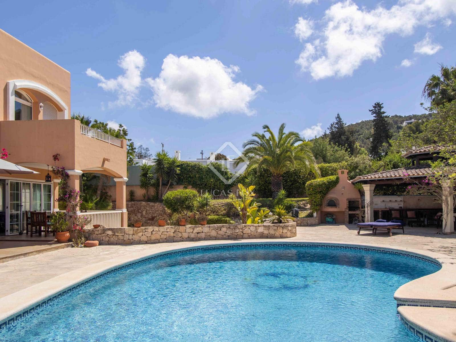 5 soverom Villa til salgs i Nuestra Senora de Jesus med svømmebasseng garasje - € 3 960 000 (Ref: 8850674)