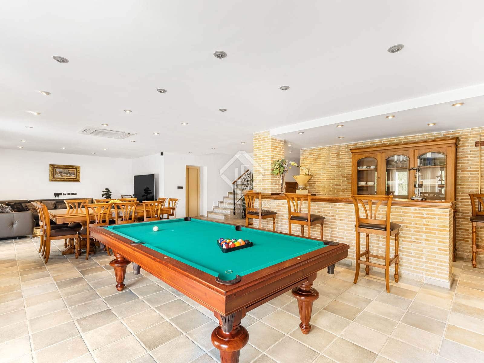 4 slaapkamer Villa te koop in Muchamiel / Mutxamel met zwembad garage - € 899.000 (Ref: 8853052)