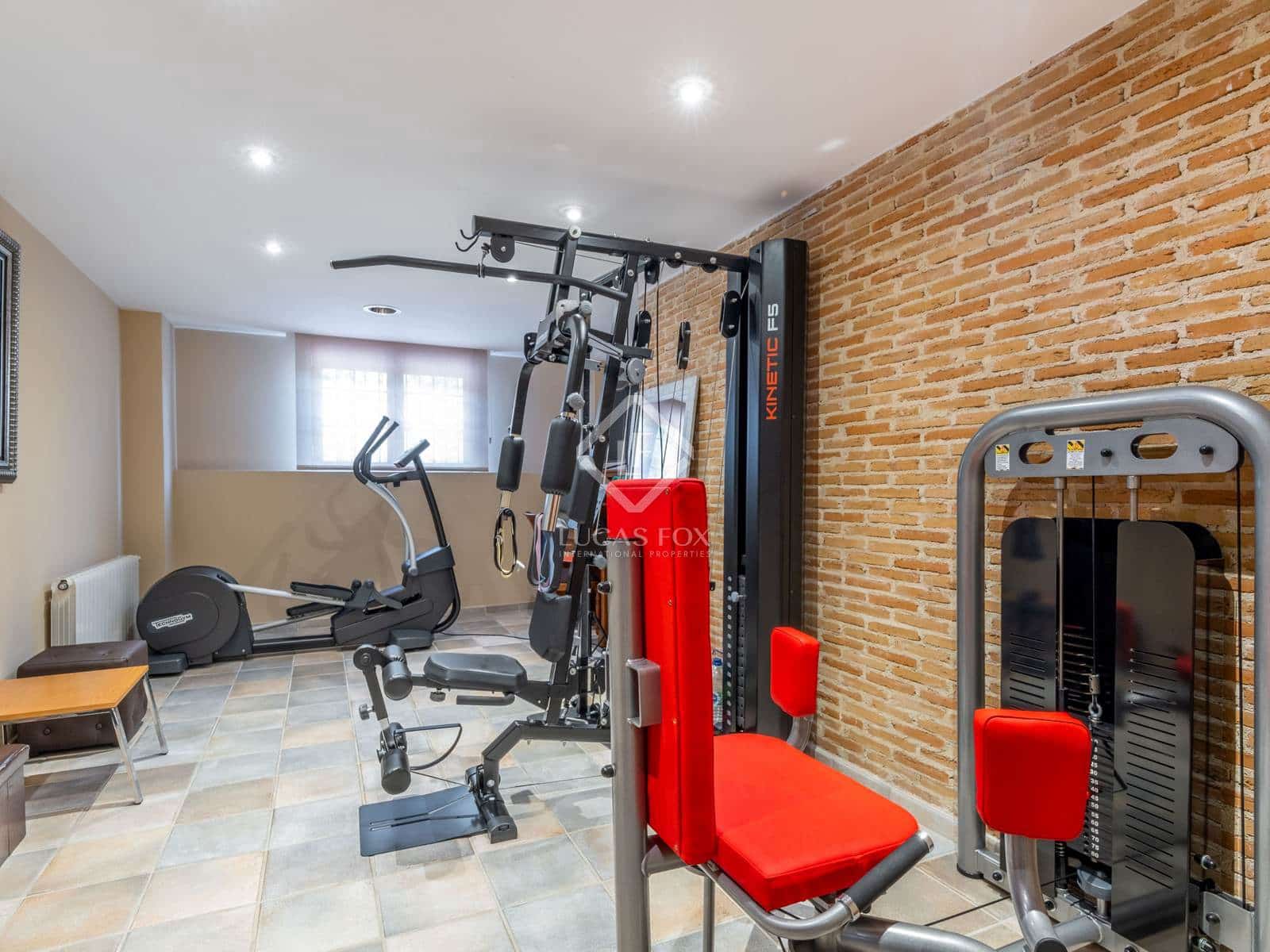 4 slaapkamer Villa te koop in Muchamiel / Mutxamel met zwembad garage - € 899.000 (Ref: 8853052)