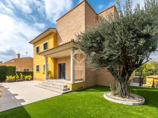 4 chambre Villa/Maison à vendre à Muchamiel / Mutxamel avec piscine garage - 899 000 € (Ref: 8853052)