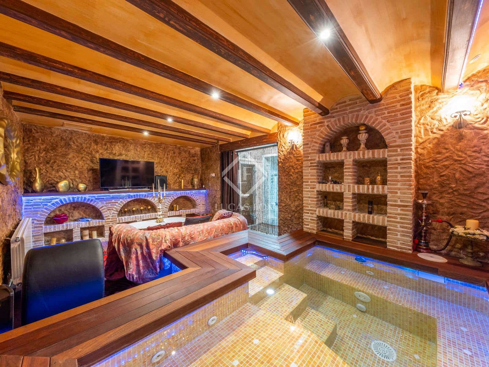 4 slaapkamer Villa te koop in Muchamiel / Mutxamel met zwembad garage - € 899.000 (Ref: 8853052)