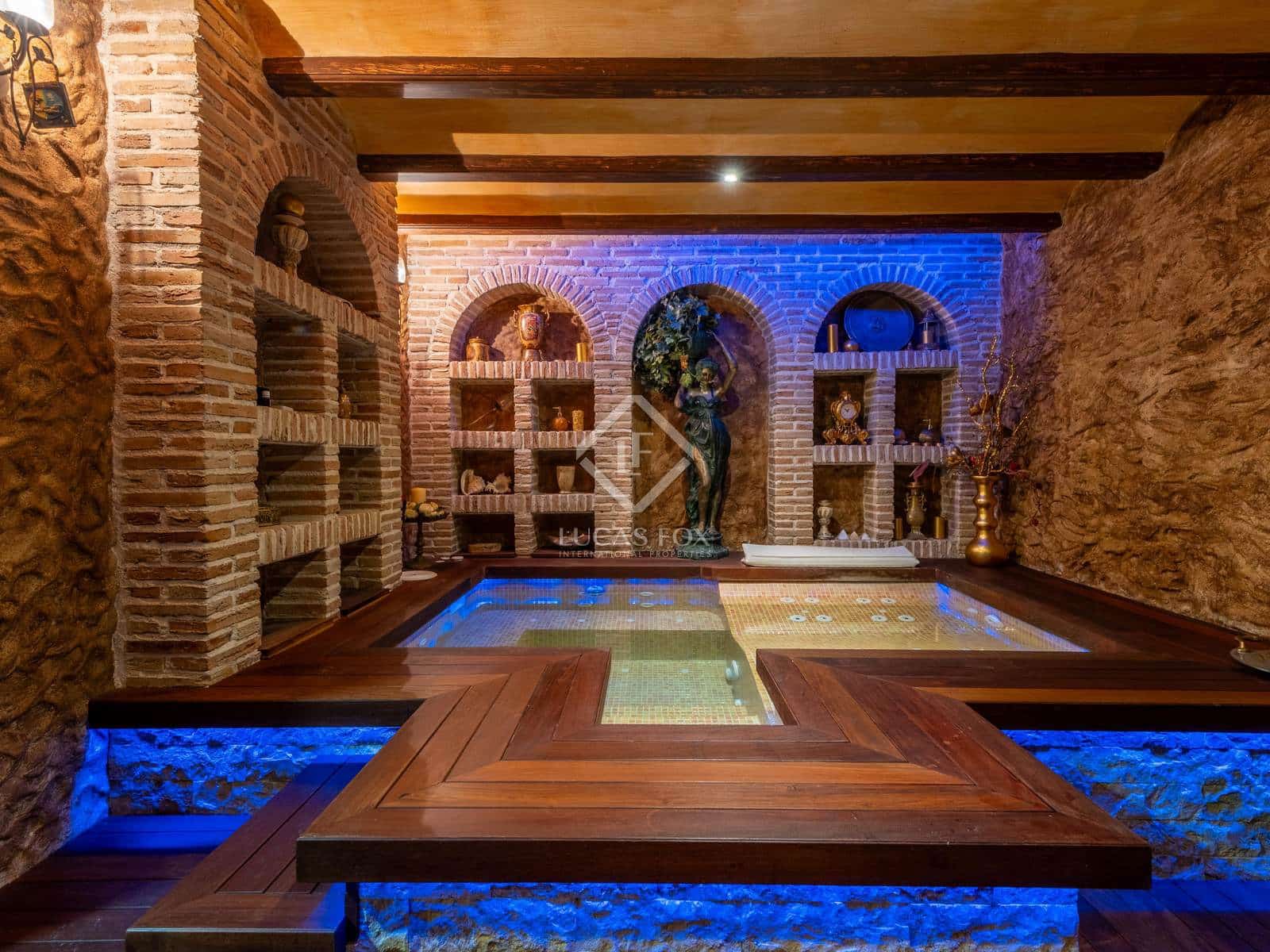 4 slaapkamer Villa te koop in Muchamiel / Mutxamel met zwembad garage - € 899.000 (Ref: 8853052)