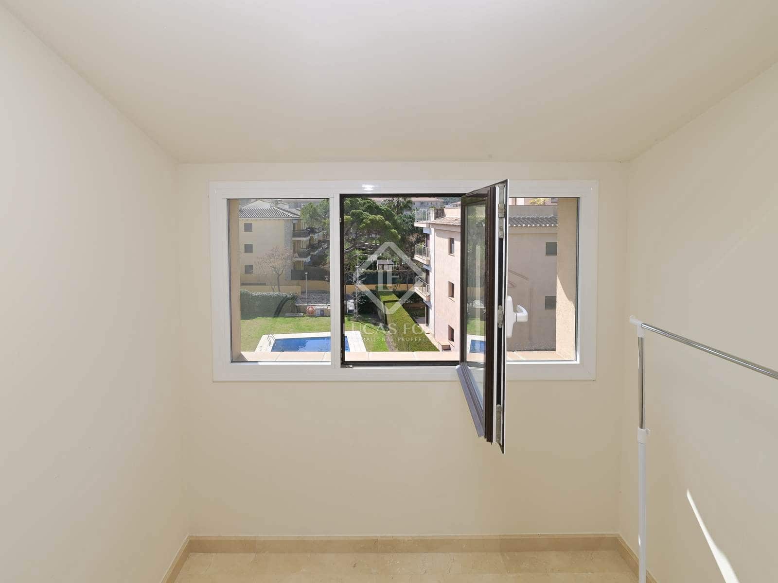 3 soveværelse Lejlighed til salg i Platja d'Aro med swimmingpool garage - € 555.000 (Ref: 8854321)