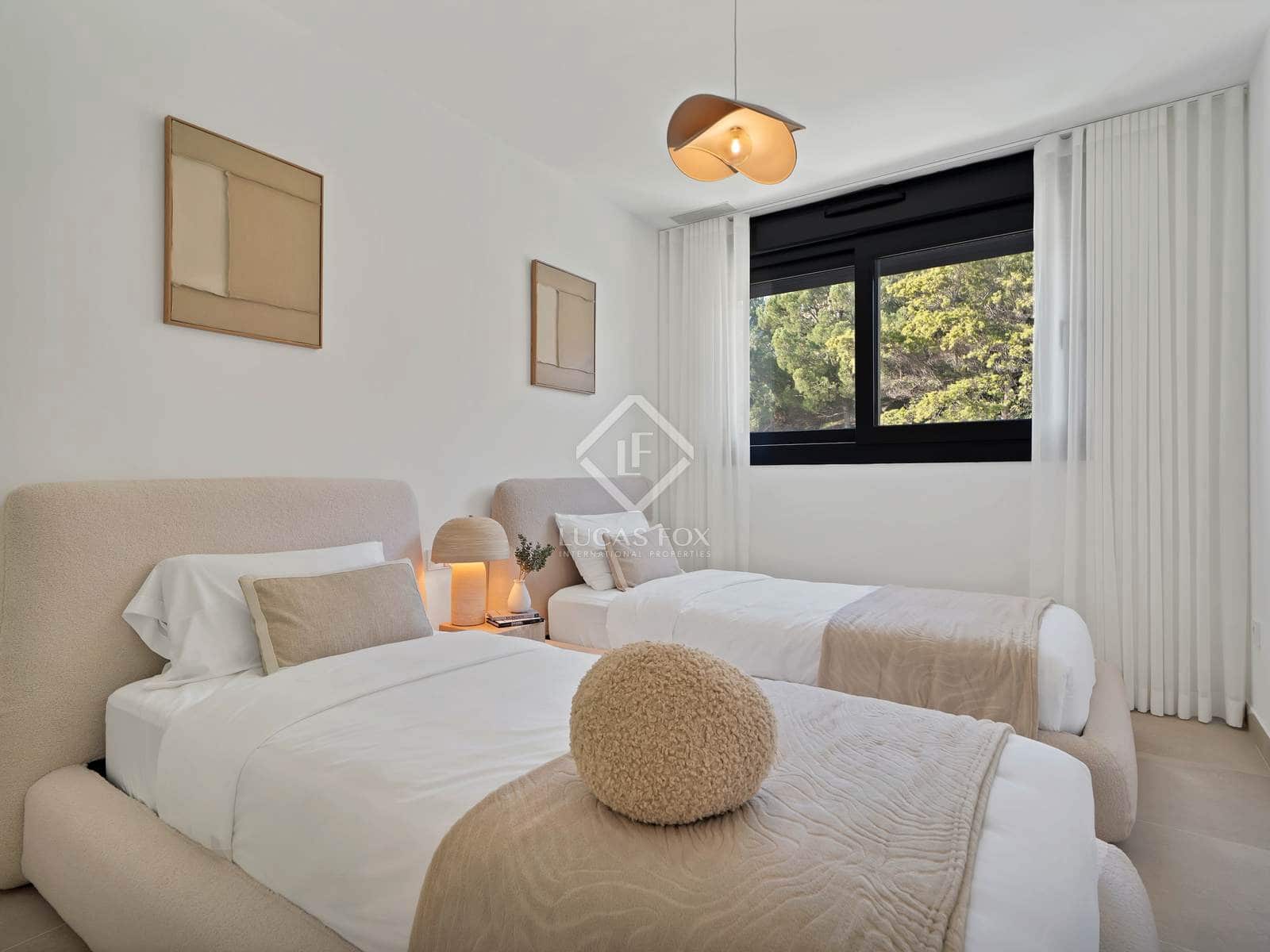 3 quarto Penthouse para venda em Estepona - 999 000 € (Ref: 8855340)