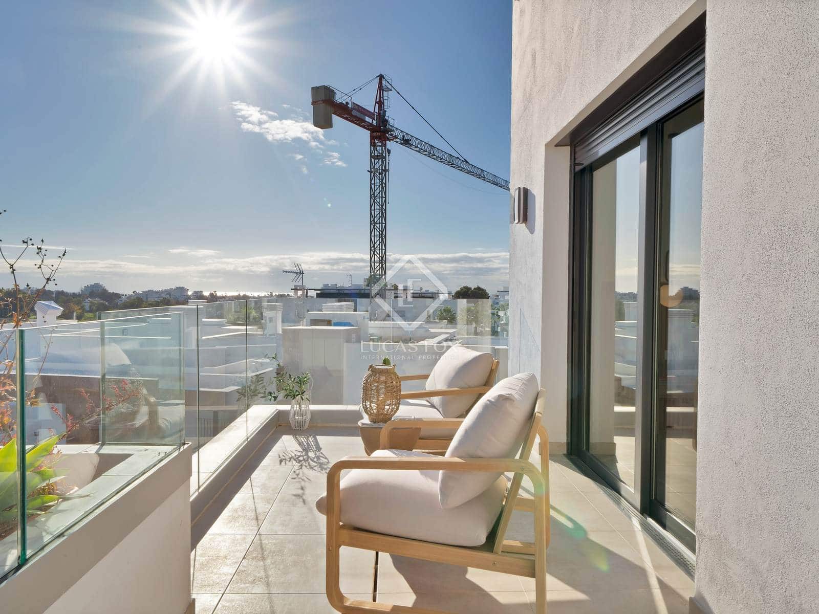 3 quarto Penthouse para venda em Estepona - 999 000 € (Ref: 8855340)