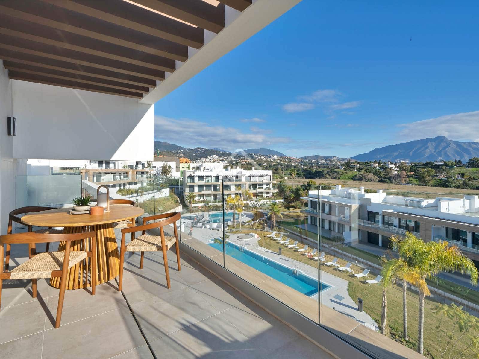 3 quarto Penthouse para venda em Estepona - 999 000 € (Ref: 8855340)
