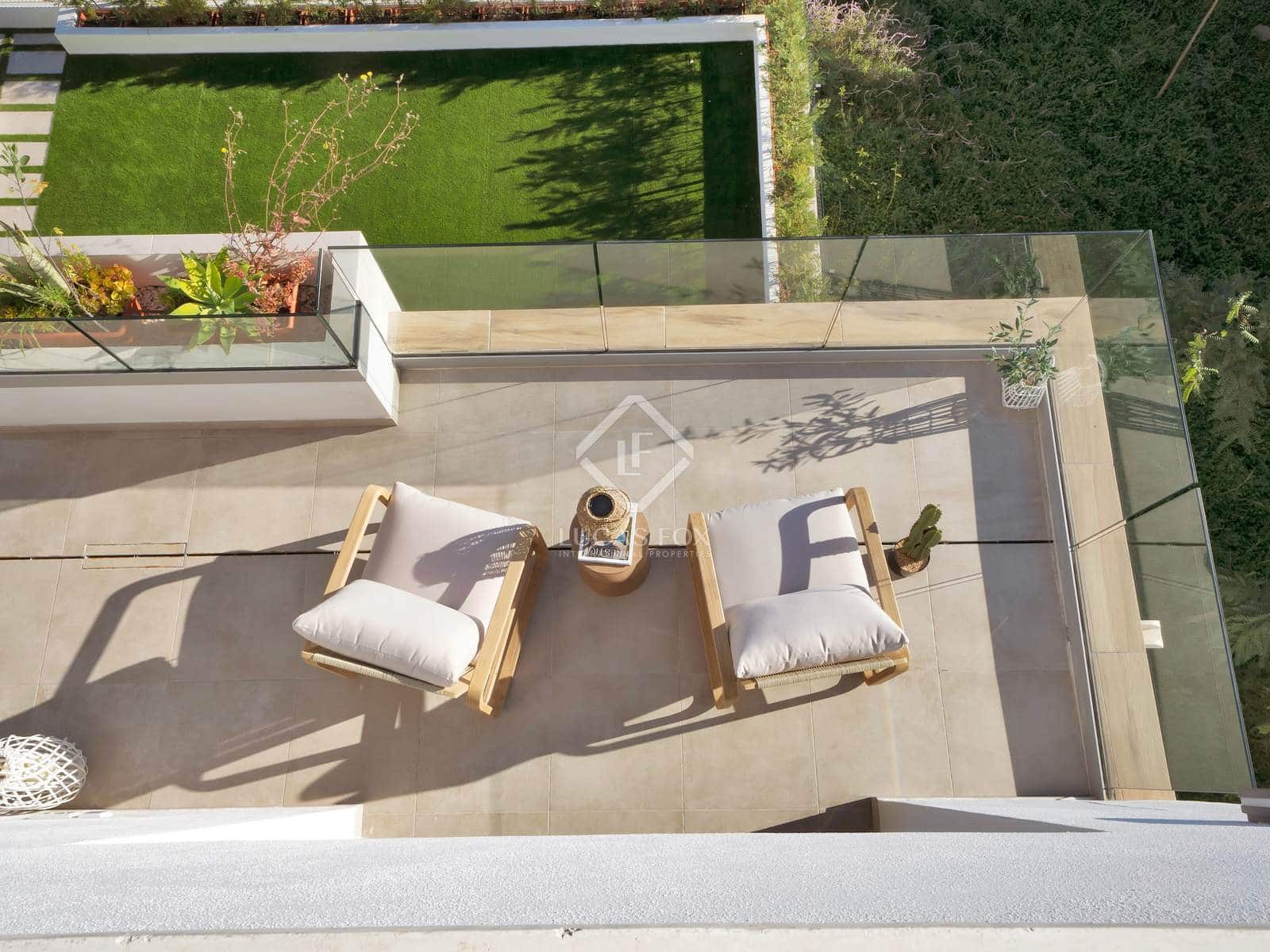 3 quarto Penthouse para venda em Estepona - 999 000 € (Ref: 8855340)