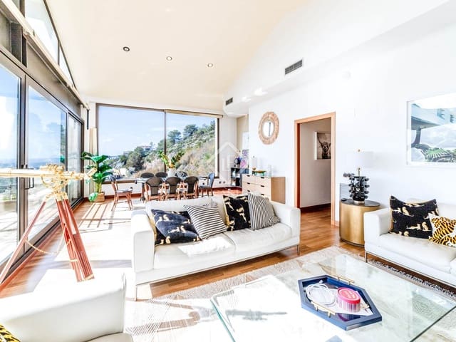 4 Zimmer Villa zu verkaufen in Sitges mit Pool Garage - 1.000.000 € (Ref: 8855913)