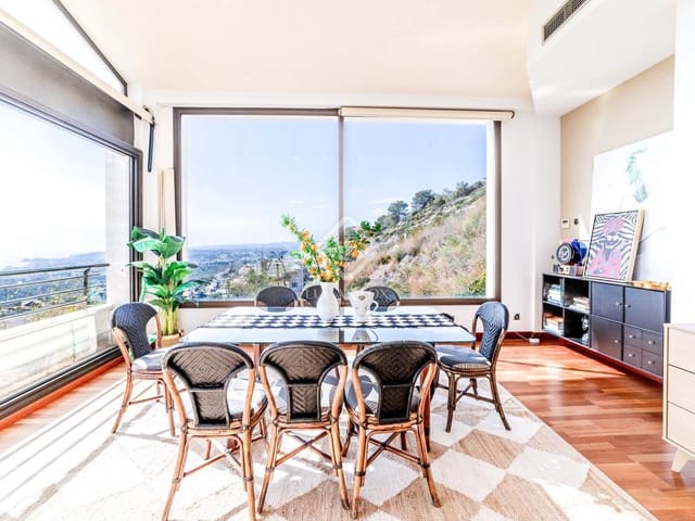 4 Zimmer Villa zu verkaufen in Sitges mit Pool Garage - 1.000.000 € (Ref: 8855913)