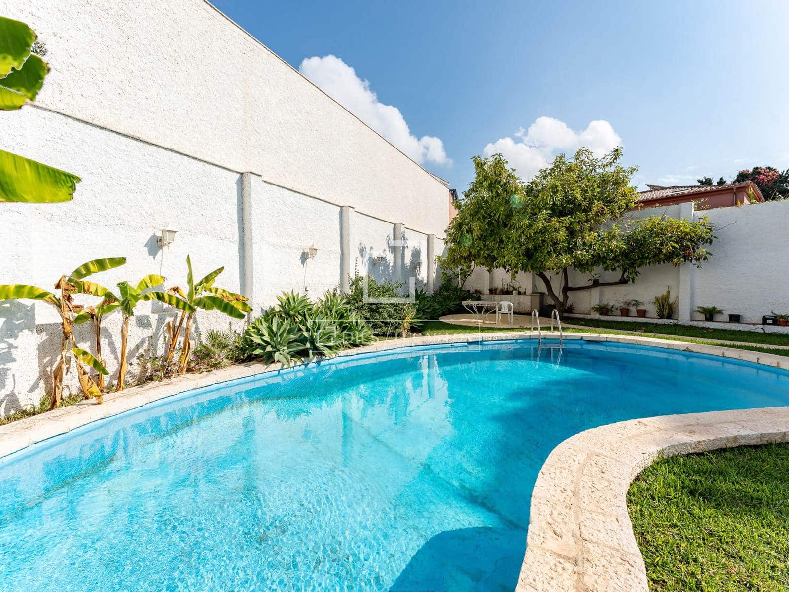 4 soveværelse Villa til salg i Malaga by med swimmingpool garage - € 1.590.000 (Ref: 8855916)