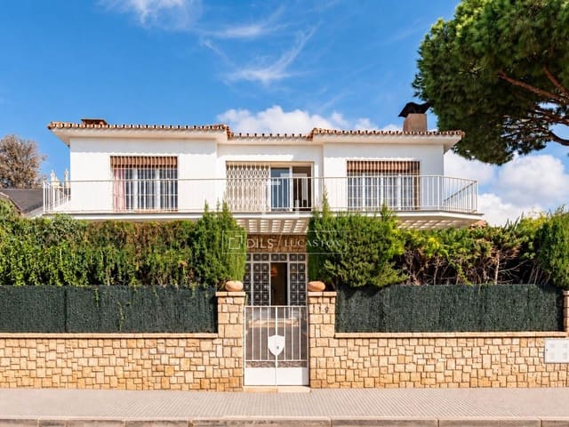 4 soveværelse Villa til salg i Pedregalejo, Málaga by med swimmingpool garage - € 1.590.000 (Ref: 8855916)